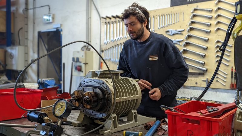 Réparation et Maintenance de Pompes à Vide | ASE-SEREM